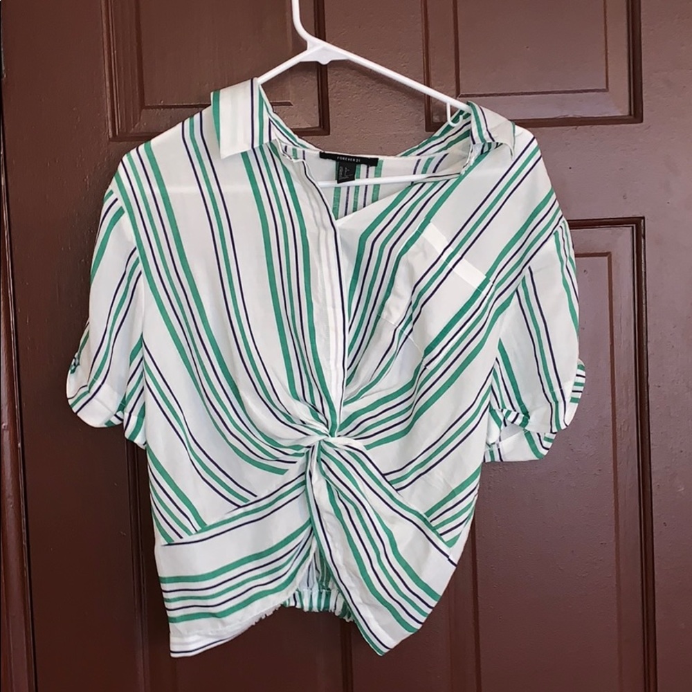 Green and white collared crop top